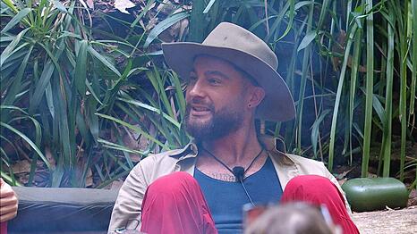 Umut Tekin sitzt aktuell im Dschungelcamp 2026.