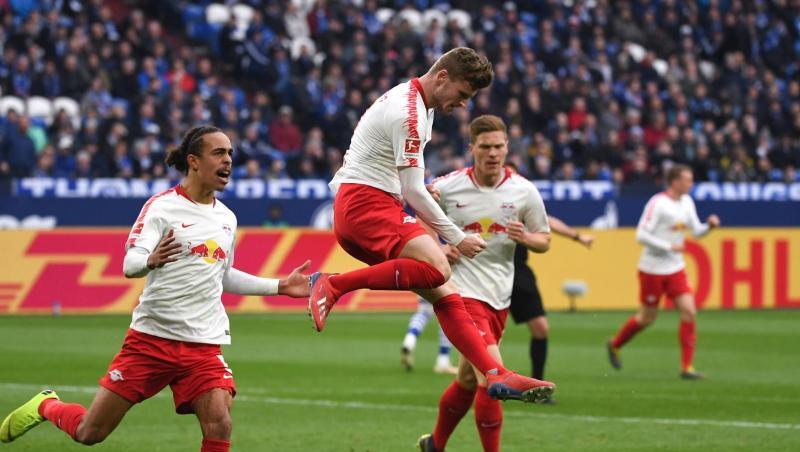 Leipzigs Yussuf Poulsen (l-r), Torschütze Timo Werner und Marcel Halstenberg bejubeln das 1:0. Leipzigs Yussuf Poulsen (l-r), Torschütze Timo Werner und Marcel Halstenberg bejubeln das 1:0.