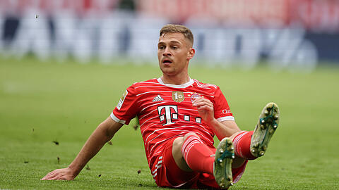 Unbefriedigende Rückrunde: Joshua Kimmich hofft wie seine Kollegen auf eine bessere nächste Saison. Dafür soll das zentrale Mittelfeld des FC Bayern verstärkt werden.