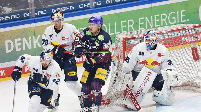 Der EHC München gewinnt bei den Eisbären Berlin.