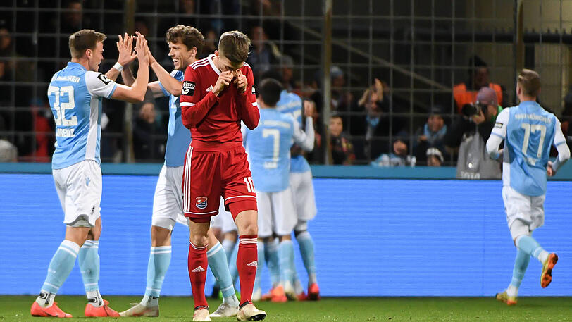 Die Löwen hatten gegen Unterhaching Grund zu feiern. Nach dem Derby-Sieg steht Sechzig auf Tabellenplatz 5!