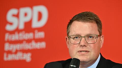 Die SPD im bayerischen Landtag will den L&auml;nderfinanzausgleich reformieren. Auf ihrer Klausur in Berlin wollen die Abgeordneten um Fraktionschef Holger Grie&szlig;hammer deshalb &uuml;ber einen Vorschlag diskutieren, der einen Deckel bei den Zahlungen des Freistaates an die anderen Bundesl&auml;nder vorsieht. (Archivbild)