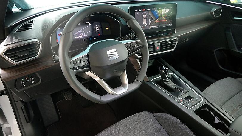 Ganz modern: Auch der Leon setzt stark auf Digitalisierung, etwa beim "Virtual Cockpit". Ganz modern: Auch der Leon setzt stark auf Digitalisierung, etwa beim "Virtual Cockpit".