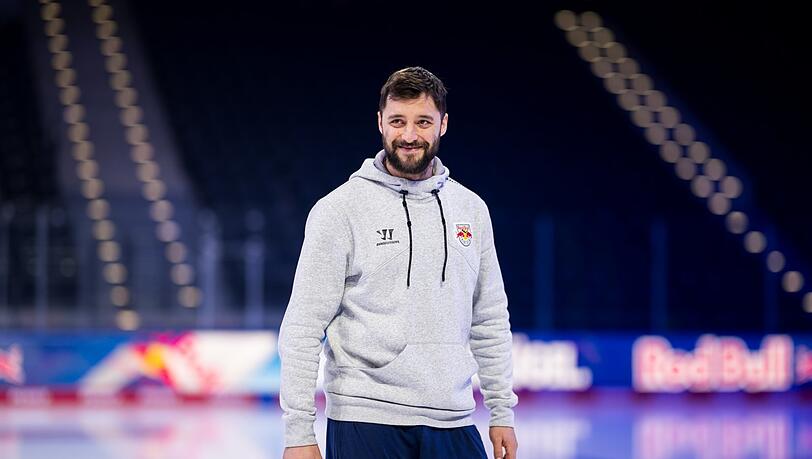 "Don Jackson kennt nur ein Ziel: die Meisterschaft. So redet er, so handelt er. Vielleicht ist er der Funke, den wir für die Playoffs gebraucht haben", sagt EHC-Stürmer Tobias Rieder. "Don Jackson kennt nur ein Ziel: die Meisterschaft. So redet er, so handelt er. Vielleicht ist er der Funke, den wir für die Playoffs gebraucht haben", sagt EHC-Stürmer Tobias Rieder.