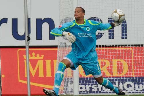 Wild zur Besserung entschlossen: Kleeblatt-Keeper Stephan Loboué hat den Schalter umgelegt.