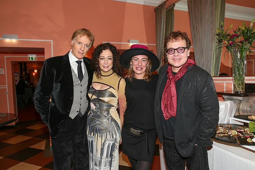 Albert Fortell mit Ehefrau Barbara Wussow und Bruder Alexander "Sascha" Wussow mit Freundin Andrea Mostler