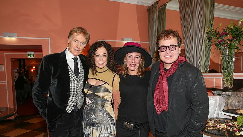 Albert Fortell mit Ehefrau Barbara Wussow und Bruder Alexander "Sascha" Wussow mit Freundin Andrea Mostler Albert Fortell mit Ehefrau Barbara Wussow und Bruder Alexander "Sascha" Wussow mit Freundin Andrea Mostler