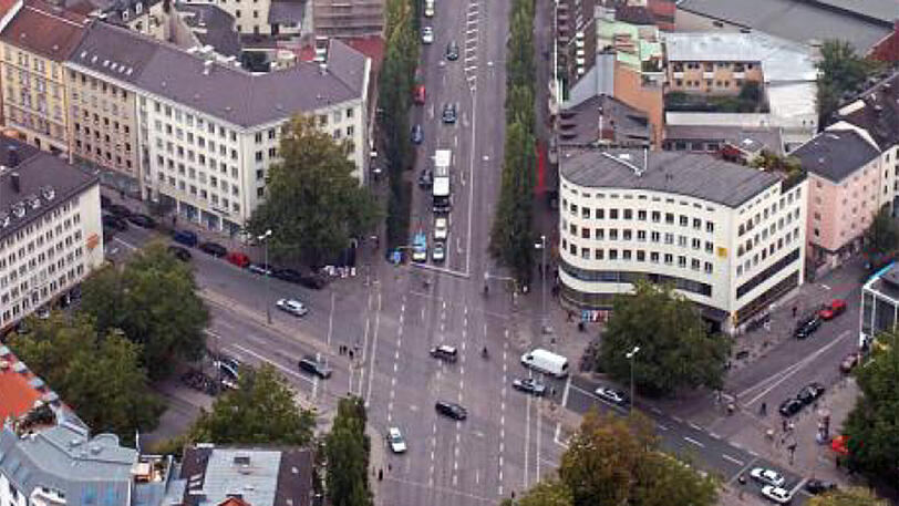 ...und die Asphaltwüste heute.
