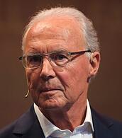 Franz Beckenbauer hat schon länger mit gesundheitlichen Problemen zu kämpfen. Franz Beckenbauer hat schon länger mit gesundheitlichen Problemen zu kämpfen.