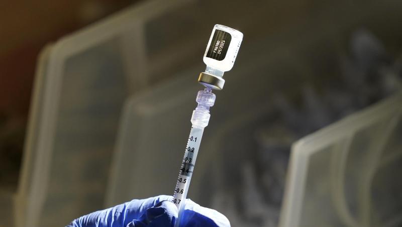 Eine Dosis des Biontech/Pfizer-Impfstoffs wird vorbereitet. Eine Dosis des Biontech/Pfizer-Impfstoffs wird vorbereitet.