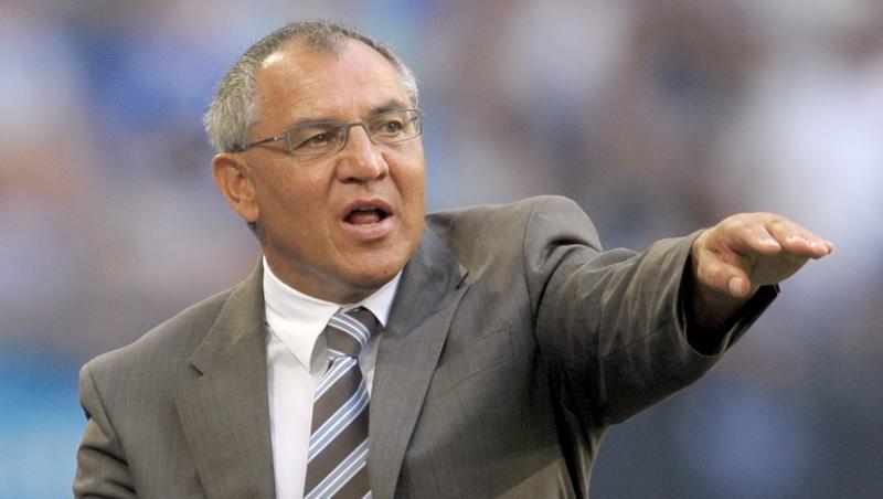 Weiß, wo es lang geht: Felix Magath, Cheftrainer und Vorstandsmitglied des FC Schalke 04, trotzt der Finanzkrise. Weiß, wo es lang geht: Felix Magath, Cheftrainer und Vorstandsmitglied des FC Schalke 04, trotzt der Finanzkrise.
