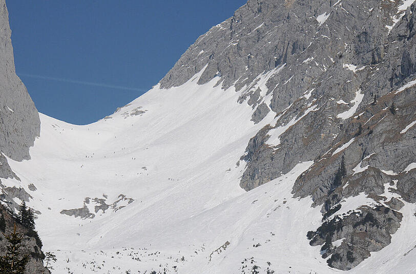 Vater und Sohn sterben bei einem Bergdrama im "Wilden Kaiser". Die Bilder von der Unfallstelle und dem Rettungseinsatz.