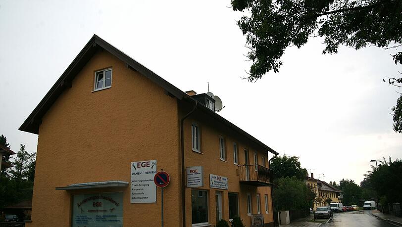 In diesem Haus passierte vor einiger Zeit der Mord in Krailing. In diesem Haus passierte vor einiger Zeit der Mord in Krailing.