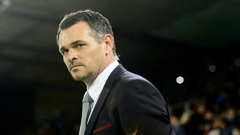 Der ehemalige Bayern-Spieler Willy Sagnol äußert sich, wann FCB-Trainer Pep Guardiola wechseln sollte. Der ehemalige Bayern-Spieler Willy Sagnol äußert sich, wann FCB-Trainer Pep Guardiola wechseln sollte.
