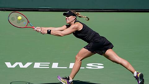 Angelique Kerber in Aktion gegen Iga Swiatek aus Polen.