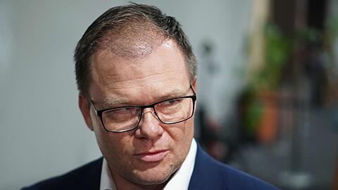 Bundesumweltminister Carsten Schneider gibt den &Ouml;lstaaten Schuld f&uuml;r das Ergebnis.