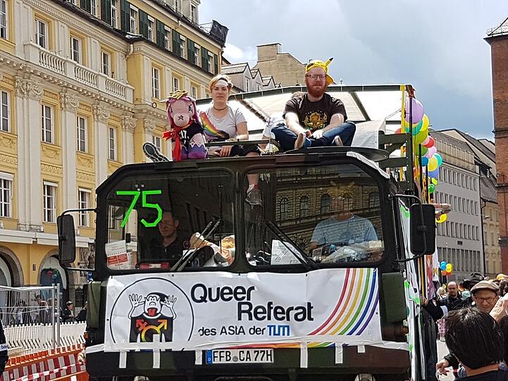 Die Bilder vom CSD auf dem Marienplatz und der Parade.