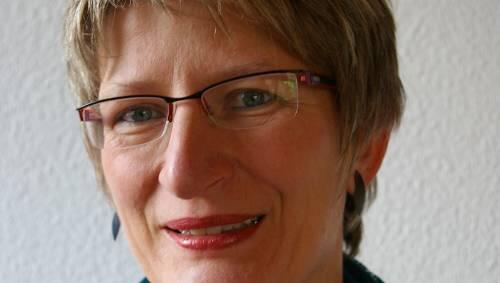 "Der überhängende Ast steht dafür, dass der andere meinen Lebensraum einschränkt": Anja Köstler "Der überhängende Ast steht dafür, dass der andere meinen Lebensraum einschränkt": Anja Köstler