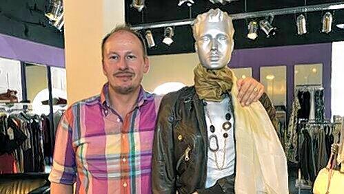 Stage Fashion + More Shop mit Christian Manske Stage Fashion + More Shop mit Christian Manske