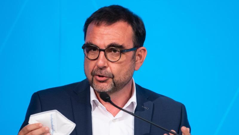 Bayerns Gesundheitsminister Klaus Holetschek (CSU) spricht.