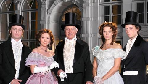 Familie im verfall: Die Buddenbrooks. Familie im verfall: Die Buddenbrooks.