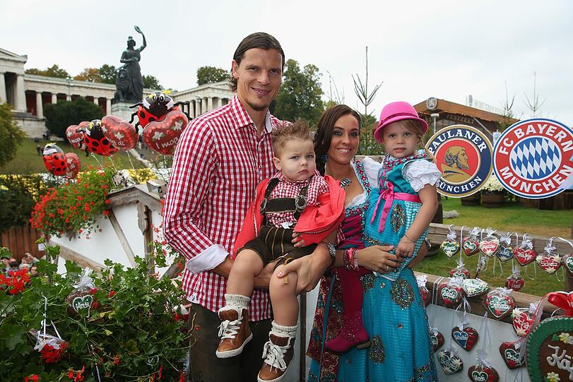 Daniel van Buyten und seine Freundin Celine