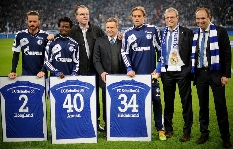 Bis 2014 war er bei Schalke unter Vertrag. Er war als Nachfolger von Ivan Rakitic eingeplant, konnte die Erwartungen aber nur selten erfüllen und wurde zwischendurch an Vitesse Arnheim und CA Osasuna verliehen. Am 10.05.2014 wurde er offiziell verabschiedet.