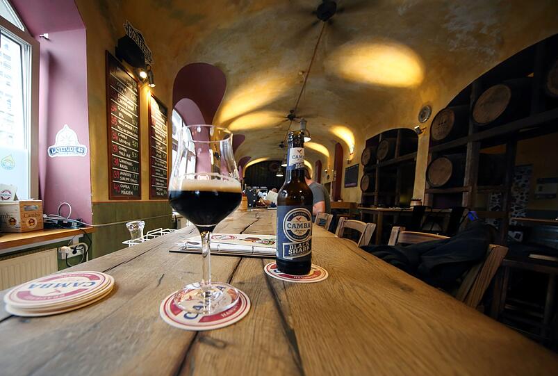 Im Taphouse gibt es Craftbiere aus aller Welt.
