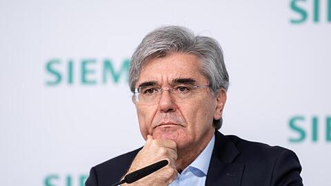 Joe Kaeser, Vorstandsvorsitzender von Siemens, spricht auf der Jahrespressekonferenz von Siemens.
