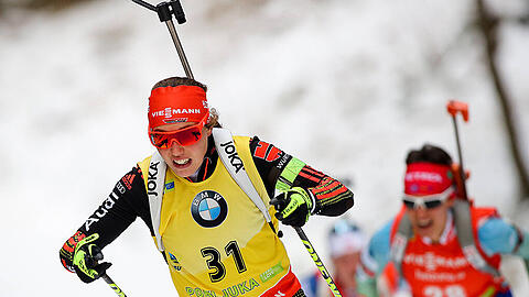Laura Dahlmeier: "Auf der Schlussrunde hatte ich bei zehn Sekunden Rückstand gedacht, da habe ich keine Chance. Aber dann habe ich immer mehr aufgeholt und ich freue mich wahnsinnig, dass es gereicht hat."