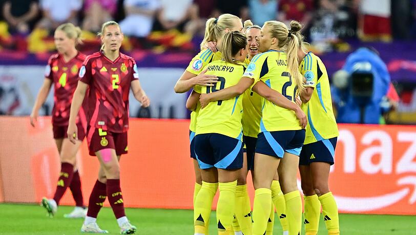 Das deutsche Team patzt, Schweden jubelt.