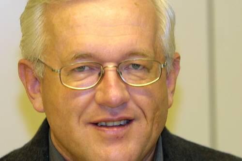 Karl Hermann Künneth gibt Seminare für Verhandlungstaktik.