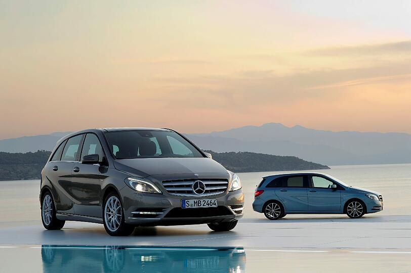 Generationswechsel in der Kompaktklasse von Mercedes: Ab November steht die brandneue B-Klasse bei den Händlern.