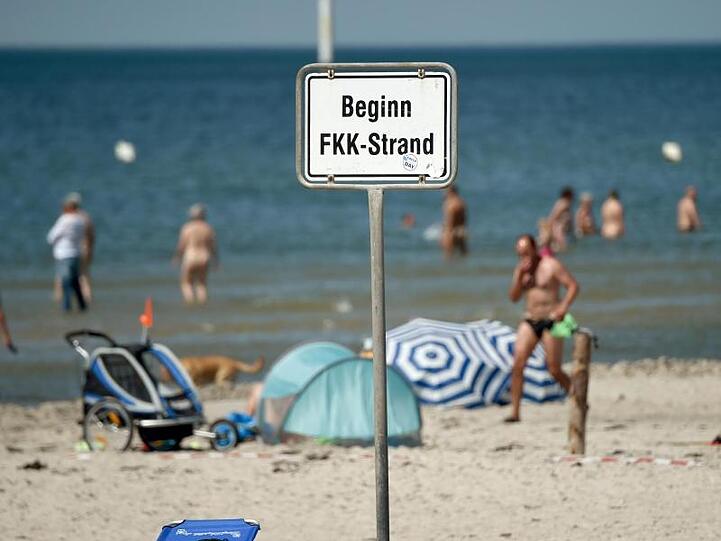 FKK-Strand in St. Peter-Ording: Nach Expertenmeinung droht FKK in der Bedeutungslosigkeit zu versinken.