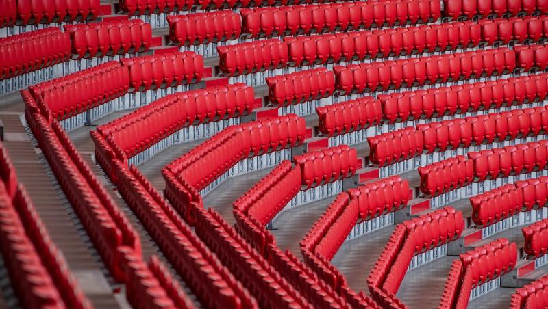 Die Clubs wollen die teilweise leeren Tribünen wieder mit Fans füllen.