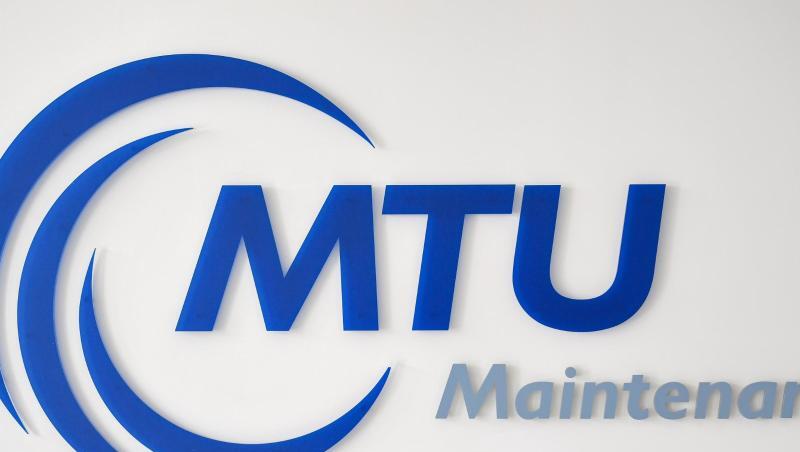 Das Logo des Flugzeugtriebwerksbauer MTU.
