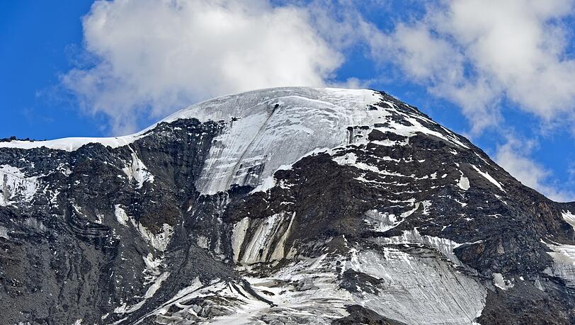 Der Gipfel der Weißseespitze in Tirol. Der Gipfel der Weißseespitze in Tirol.