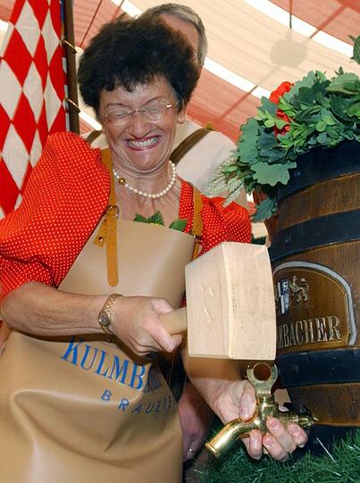 Ein Fass hält 25 bis 30 Jahre.