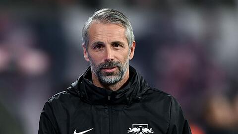 Leipzigs Trainer Marco Rose freut sich über den engen Titelkampf in der Bundesliga.