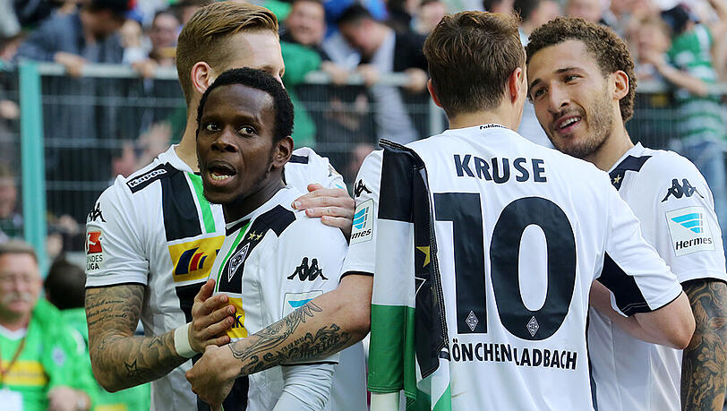 Der Mönchengladbacher Torschütze zum 3:0 Ibrahima Traore (l) jubelt mit Max Kruse und Fabian Johnson Der Mönchengladbacher Torschütze zum 3:0 Ibrahima Traore (l) jubelt mit Max Kruse und Fabian Johnson