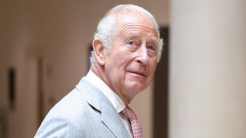 Dass Charles nicht selbst zur Beerdigung von Harald V. reist, mag auf den ersten Blick erstaunen - ist aber in der britischen Monarchie &uuml;bliche Praxis.