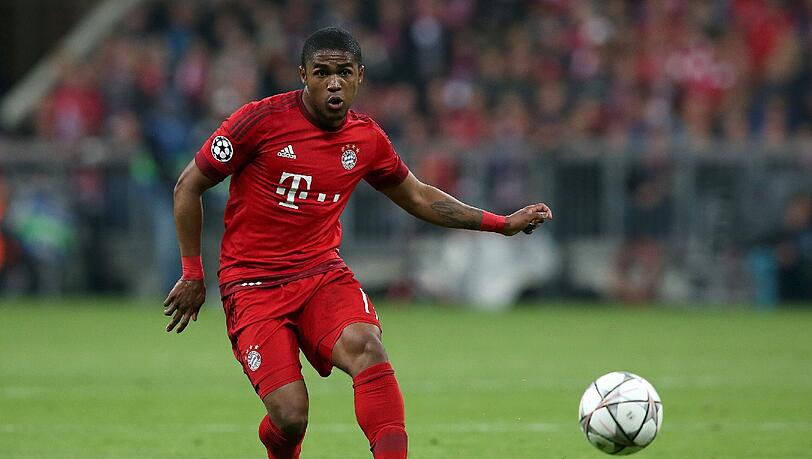 Muss sich noch gedulden: Douglas Costa wird den Bayern wohl noch länger fehlen. Muss sich noch gedulden: Douglas Costa wird den Bayern wohl noch länger fehlen.