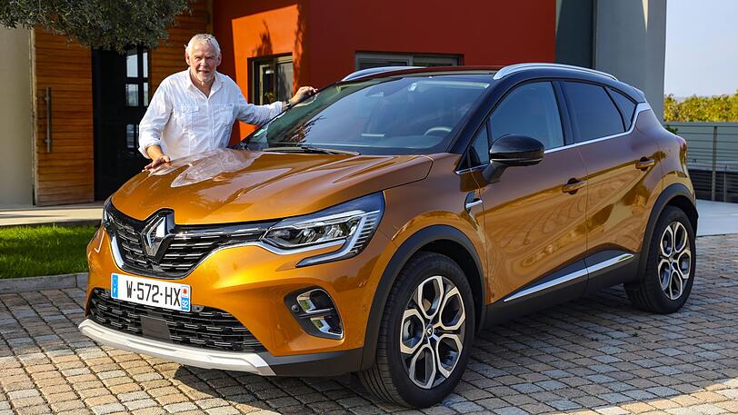 Ausprobiert: Autor Rudolf Huber mit dem künftigen Volumenmodell des Captur mit 131 PS.