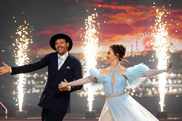 Für Marc Eggers war nach seinem Slowfox Schluss bei "Let's Dance". Für Marc Eggers war nach seinem Slowfox Schluss bei "Let's Dance".
