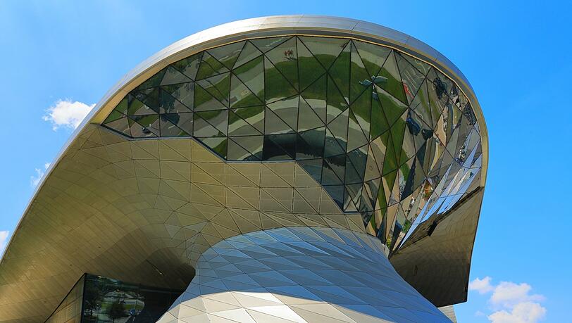 Die BMW-Welt von Coop Himmelb(l)au. Fotos (2): Imago/Dreamtimes