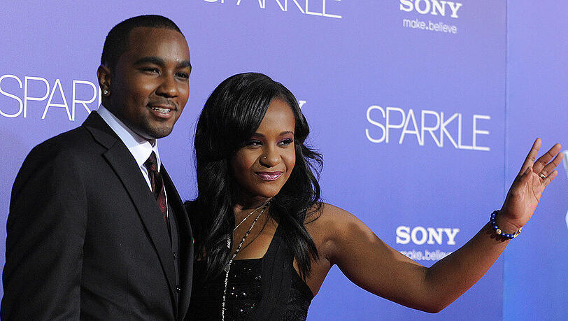 Nick Gordon wird vorgeworfen, die Schuld am Tod seiner Freundin Bobbi Kristina Brown zu tragen Nick Gordon wird vorgeworfen, die Schuld am Tod seiner Freundin Bobbi Kristina Brown zu tragen