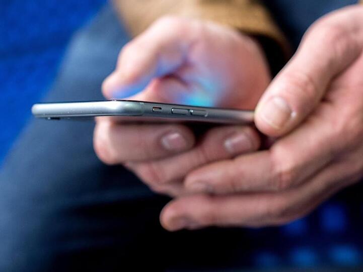 Die Handy-App zur Eindämmung des Coronavirus in Deutschland läuft nach Einschätzung von Experten nicht auf jedem Smartphone.
