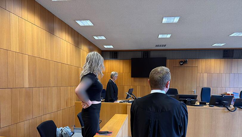 Die Angeklagte sitzt im Münchner Männergefängnis in U-Haft. Die Angeklagte sitzt im Münchner Männergefängnis in U-Haft.