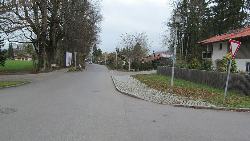 Die Unfallstelle in Rottach-Egern: eine ruhige Wohngegend. Die Unfallstelle in Rottach-Egern: eine ruhige Wohngegend.