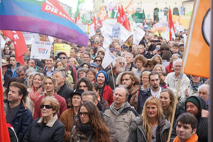 Weitere Bilder der Demonstration gegen das Freinhandelsabkommen TTIP aus München.